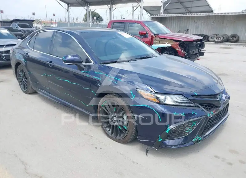 2022 Toyota CAMRY photo