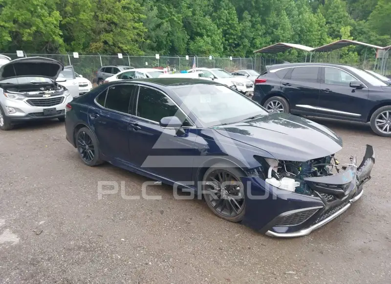 2022 Toyota CAMRY фото