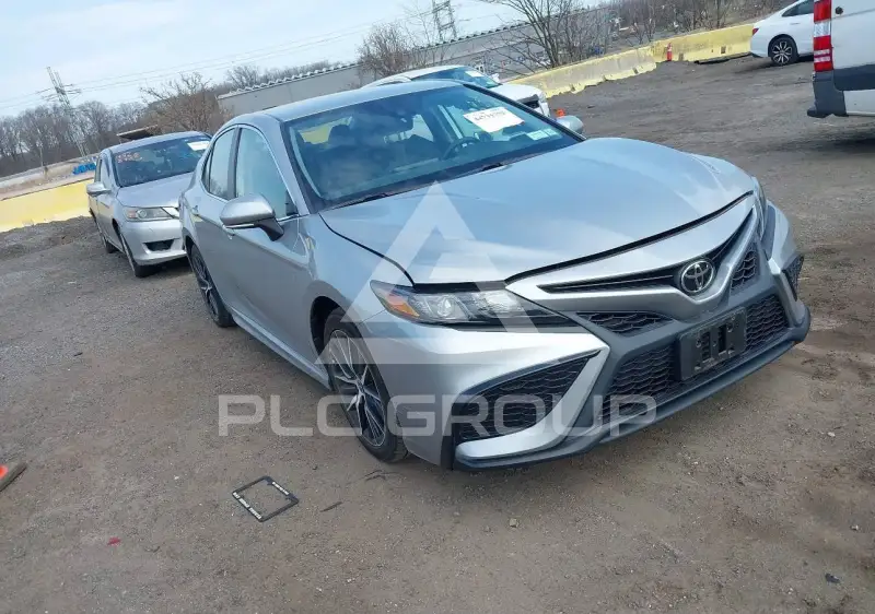 2022 Toyota CAMRY photo
