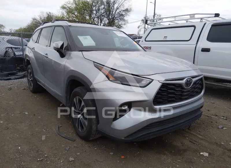 2022 Toyota Highlander фото
