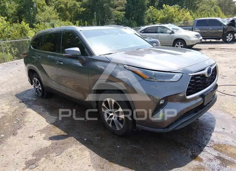2022 Toyota Highlander photo