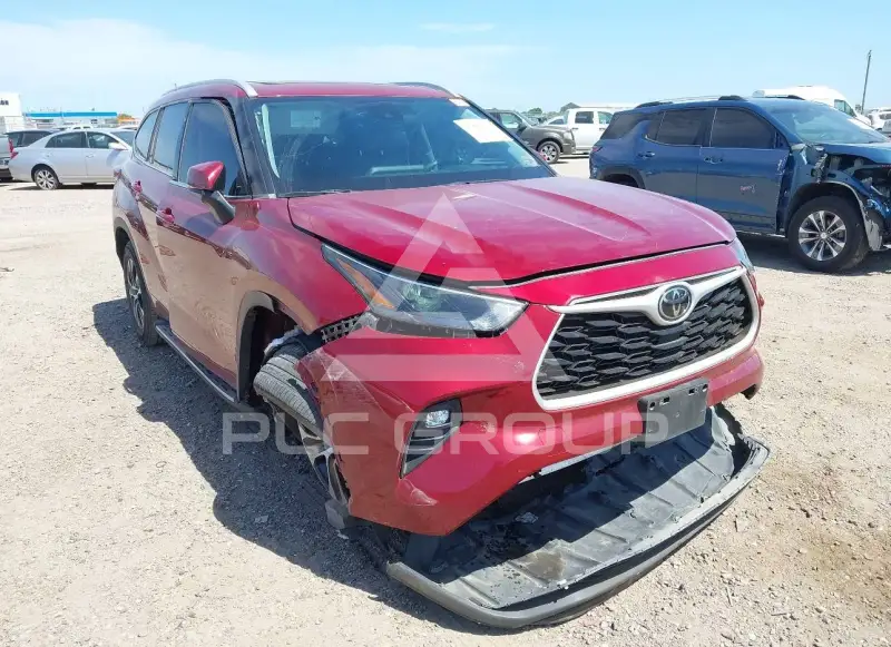 2022 Toyota Highlander photo
