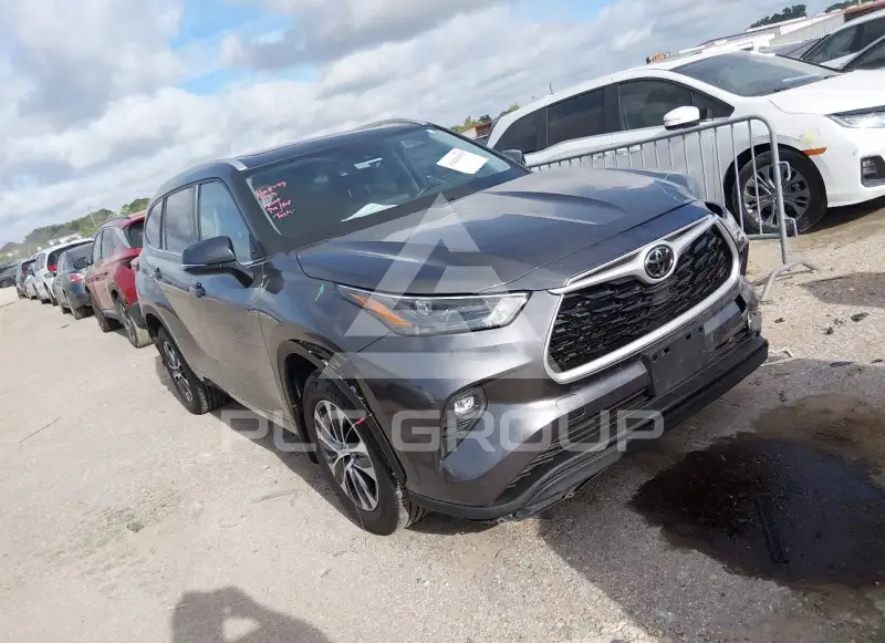 2022 Toyota Highlander фото