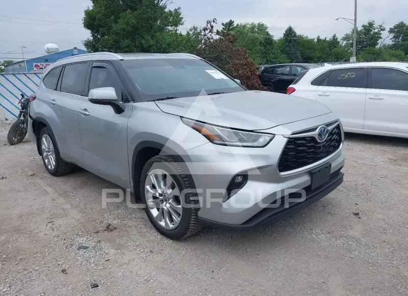 2022 Toyota Highlander фото