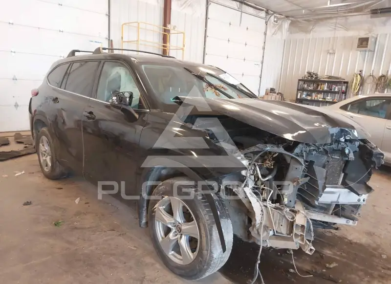 2022 Toyota Highlander photo