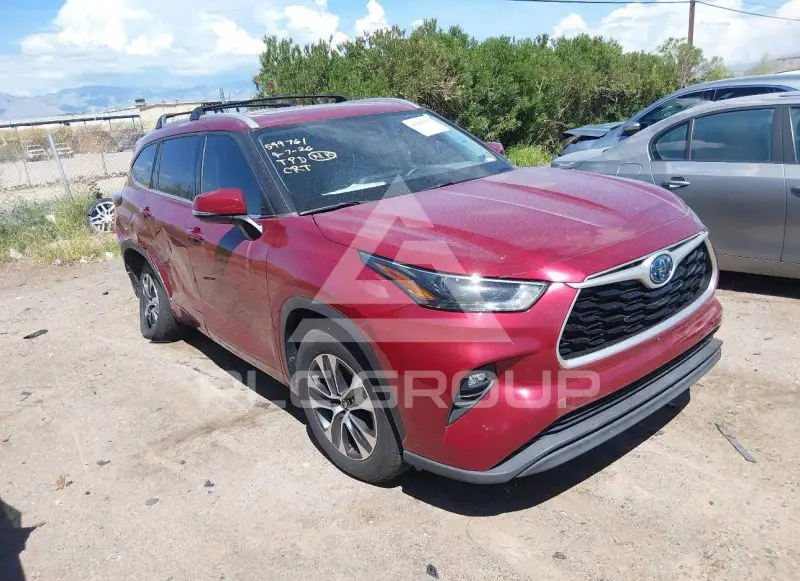 2022 Toyota Highlander photo