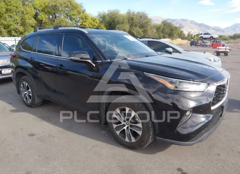 2022 Toyota Highlander photo