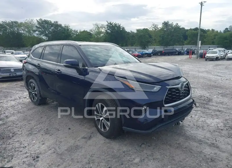 2022 Toyota Highlander photo