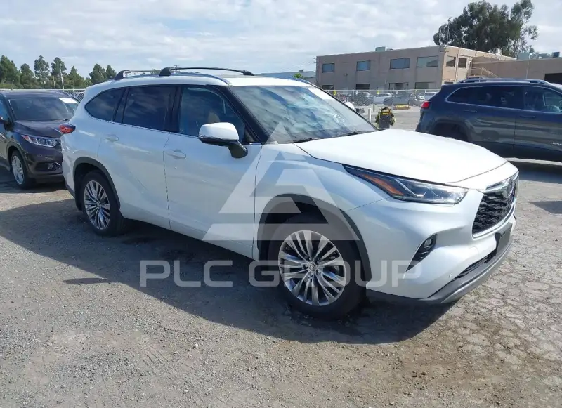 2022 Toyota Highlander фото
