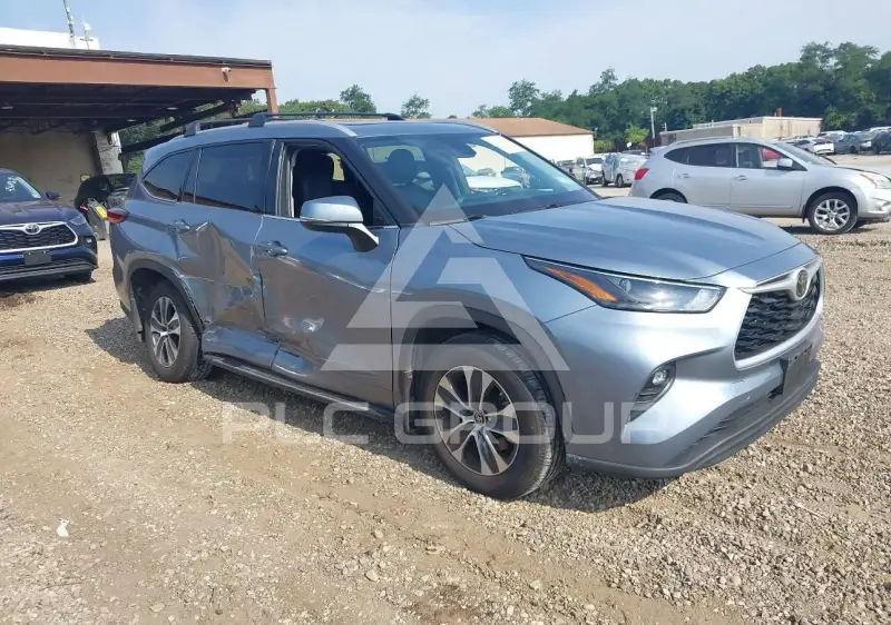 2022 Toyota Highlander фото