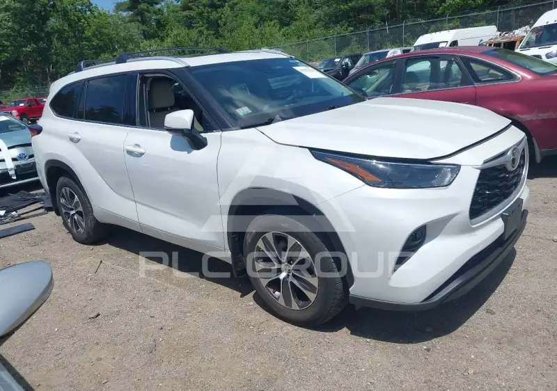 2022 Toyota Highlander фото