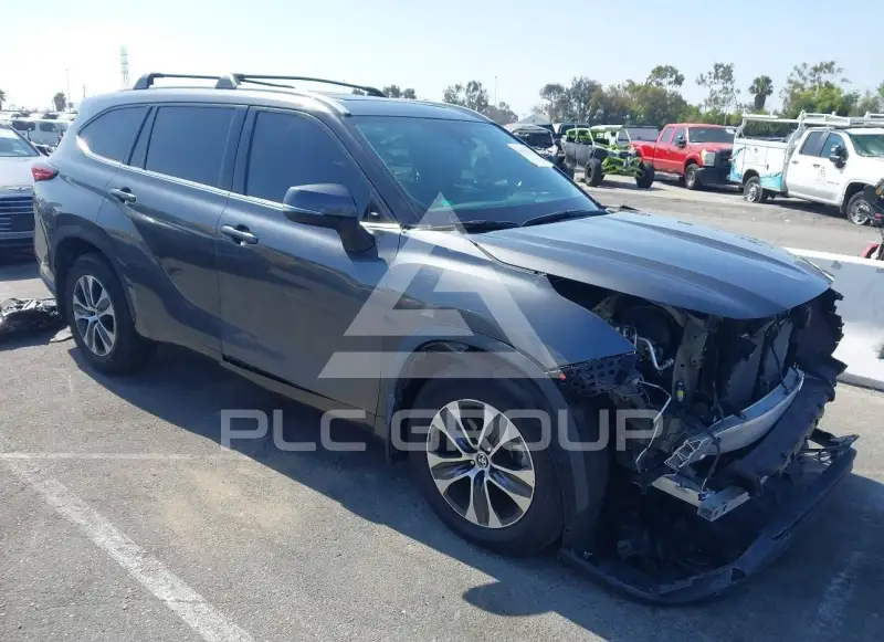 2022 Toyota Highlander фото
