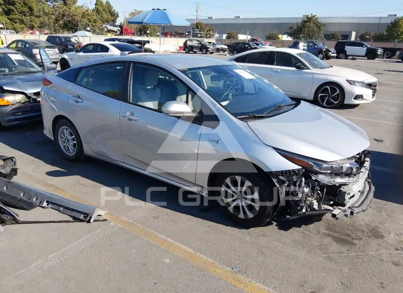 2022 Toyota PRIUS фото