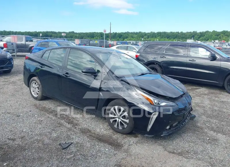 2022 Toyota PRIUS фото
