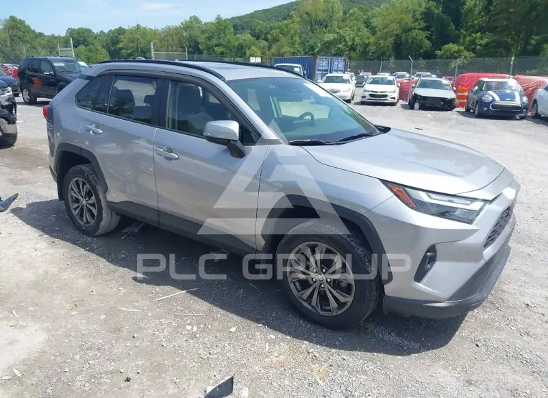 2022 Toyota RAV4 фото