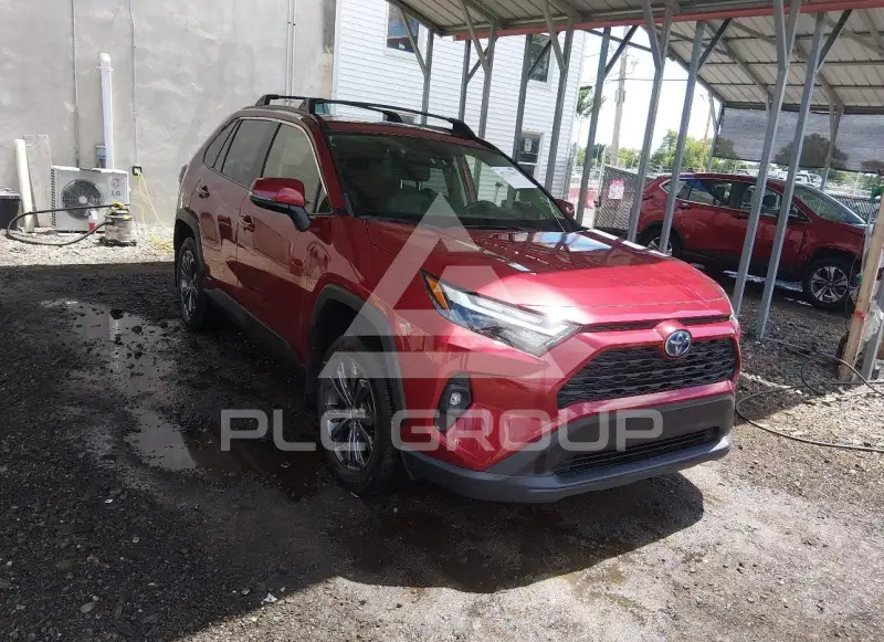 2022 Toyota RAV4 фото