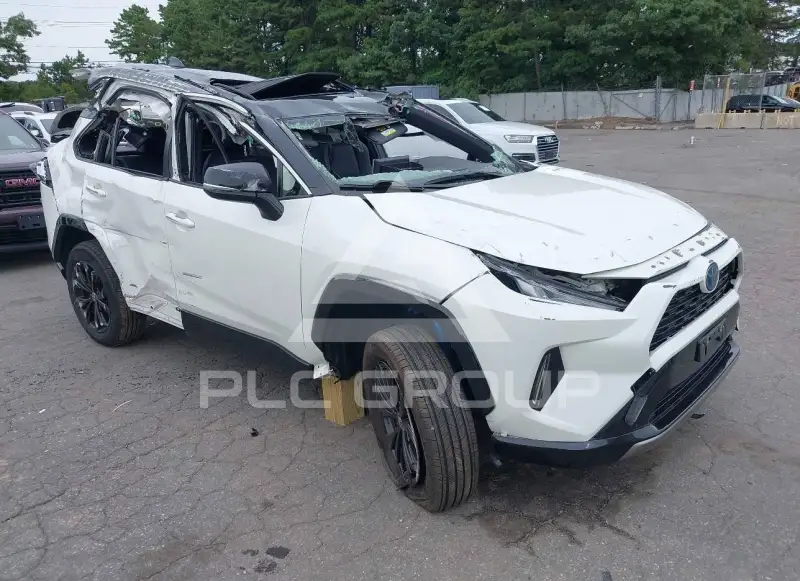 2022 Toyota RAV4 фото