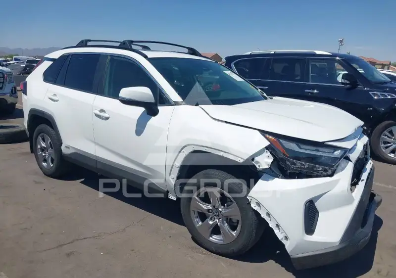 2022 Toyota RAV4 фото