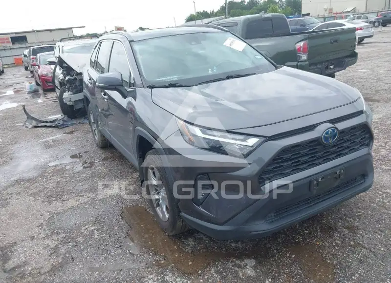2022 Toyota RAV4 фото