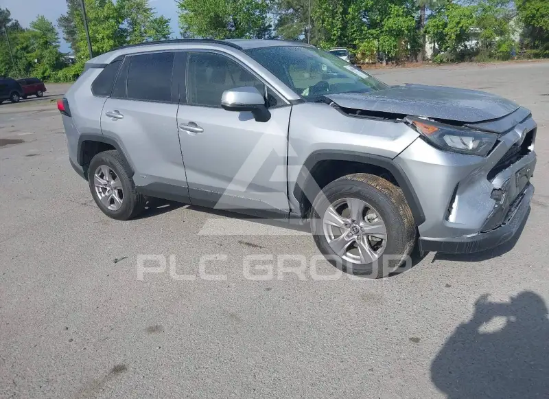 2022 Toyota RAV4 фото