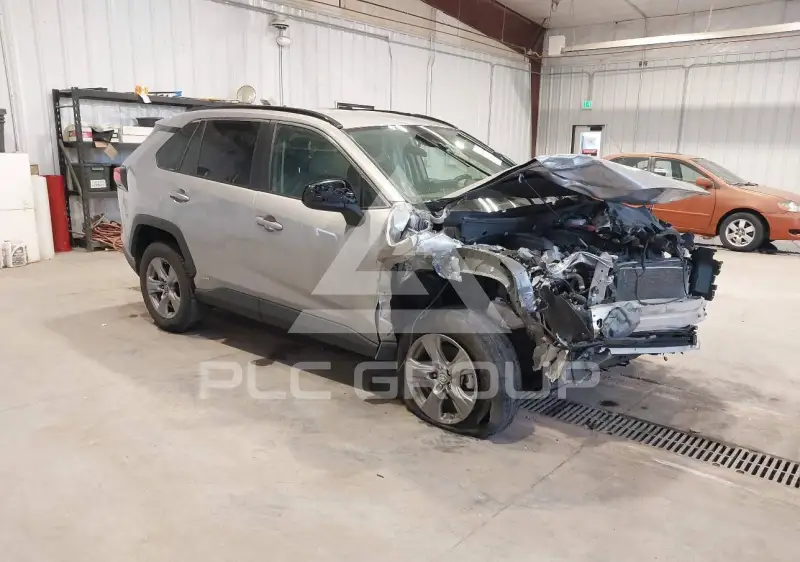 2022 Toyota RAV4 фото