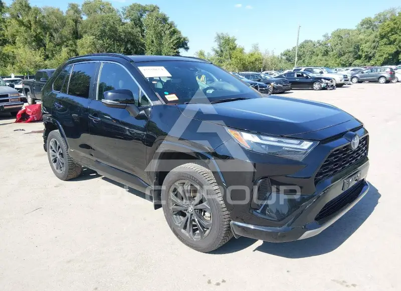 2022 Toyota RAV4 фото