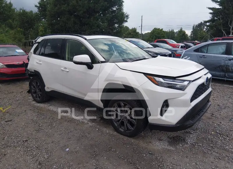 2022 Toyota RAV4 фото