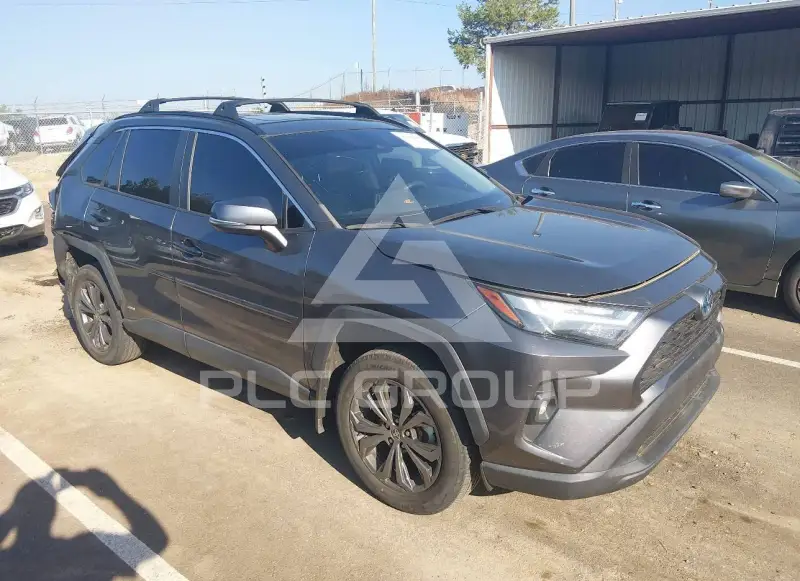 2022 Toyota RAV4 фото