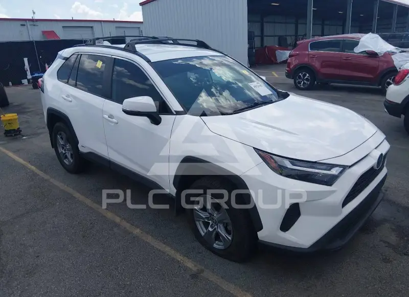 2022 Toyota RAV4 фото