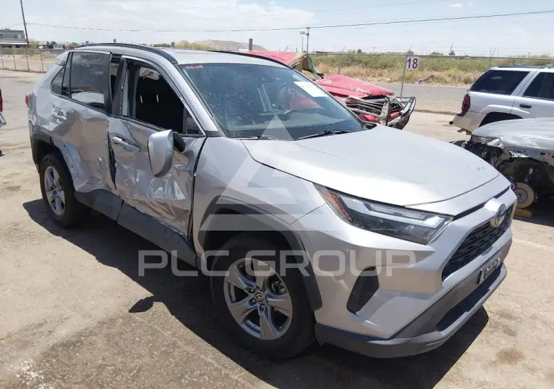 2022 Toyota RAV4 фото
