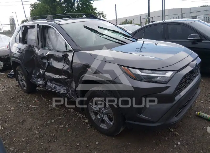 2022 Toyota RAV4 фото