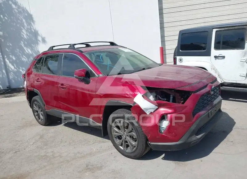 2022 Toyota RAV4 фото