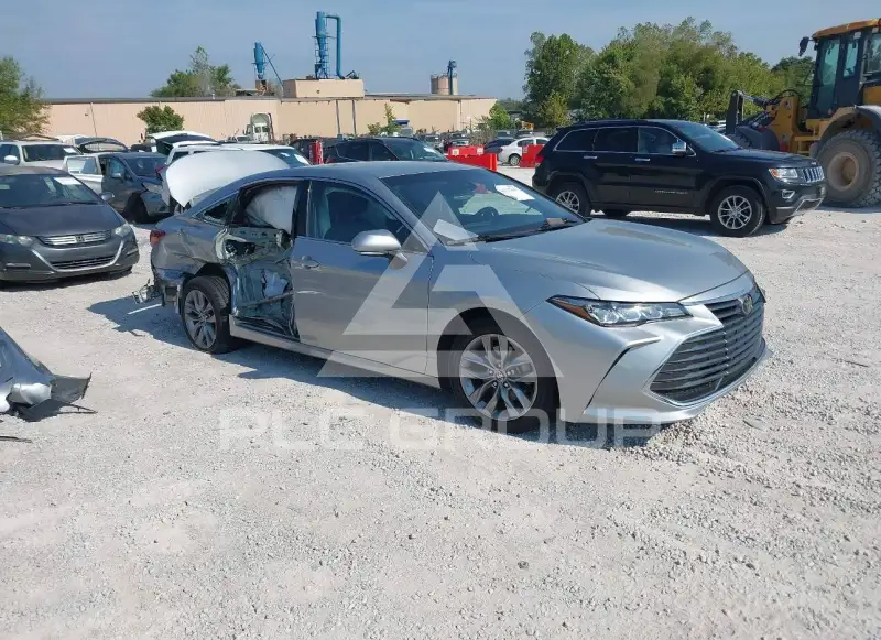 2022 Toyota AVALON photo