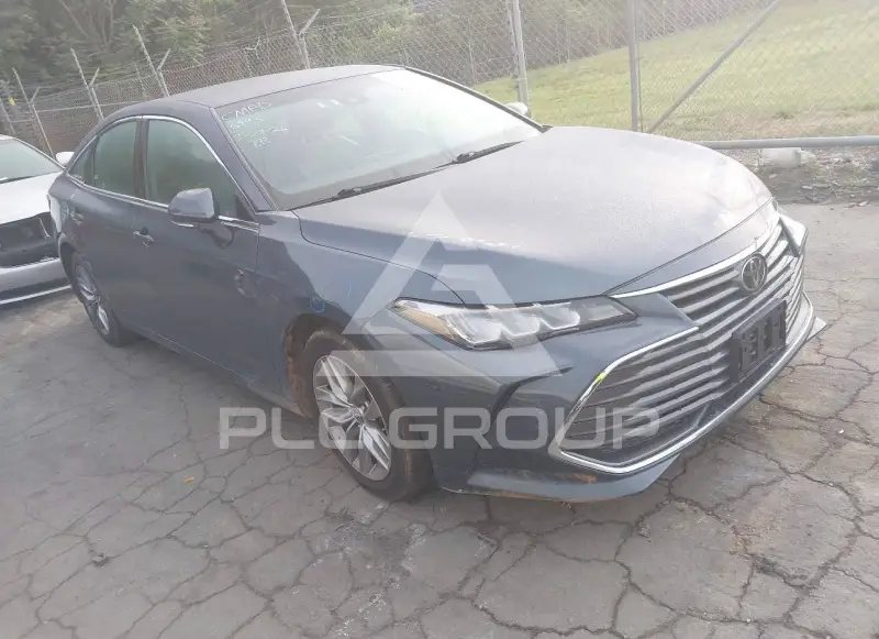 2022 Toyota AVALON фото