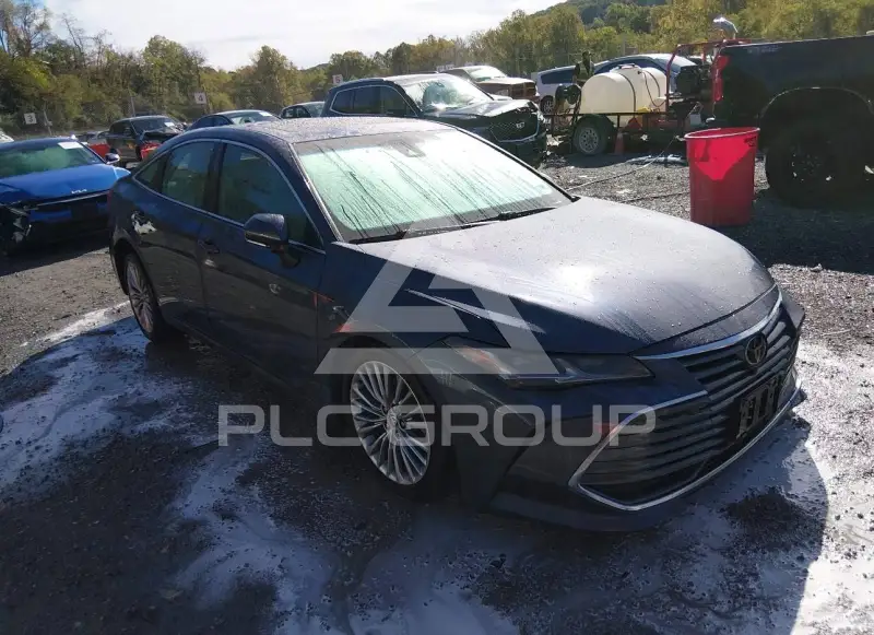 2022 Toyota AVALON photo
