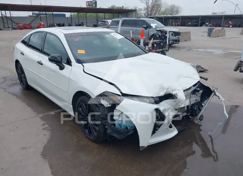 2022 Toyota AVALON photo