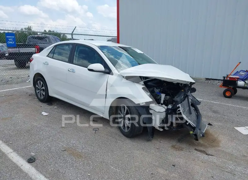 2022 KIA Rio фото