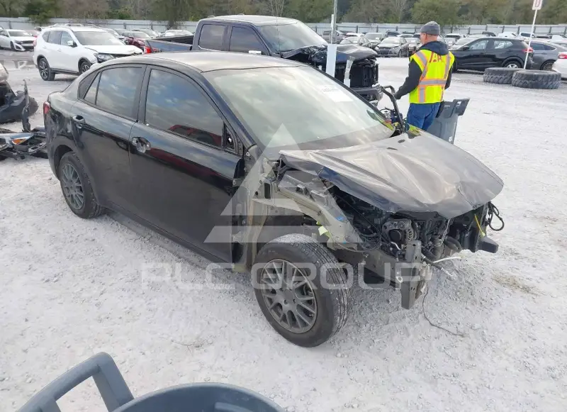 2022 KIA Rio photo