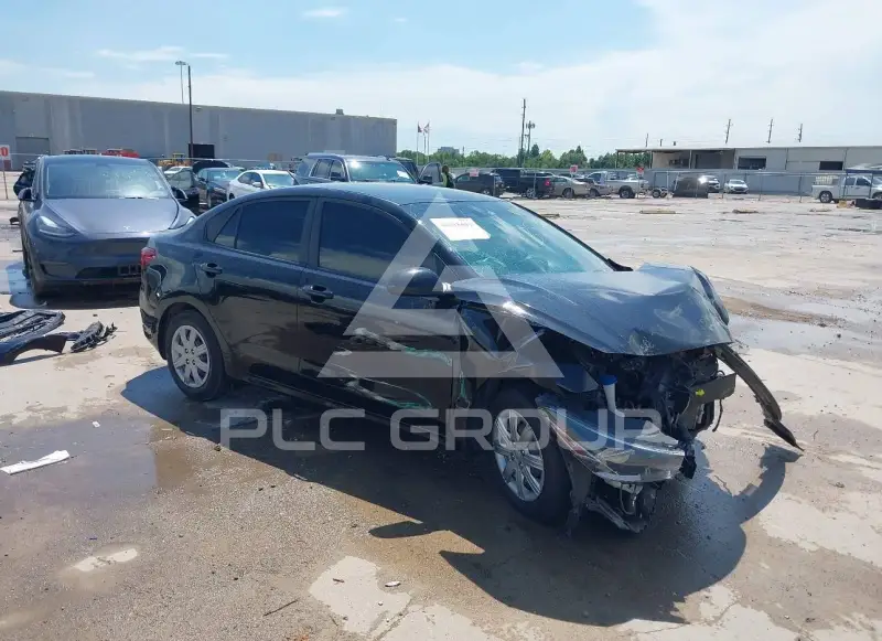 2022 KIA Rio photo