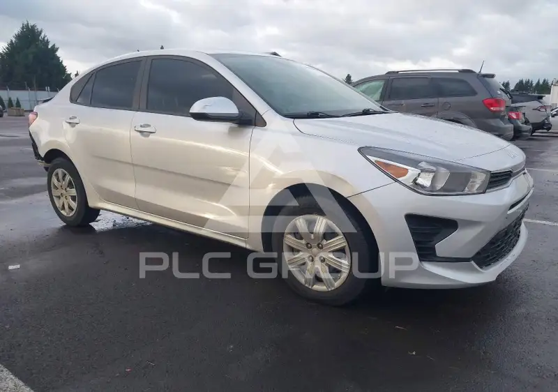 2022 KIA Rio фото