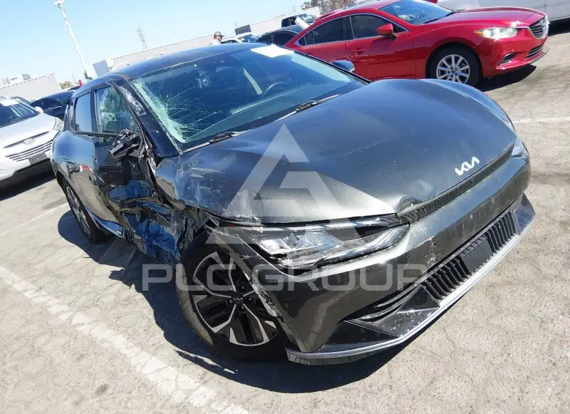 2022 KIA EV фото