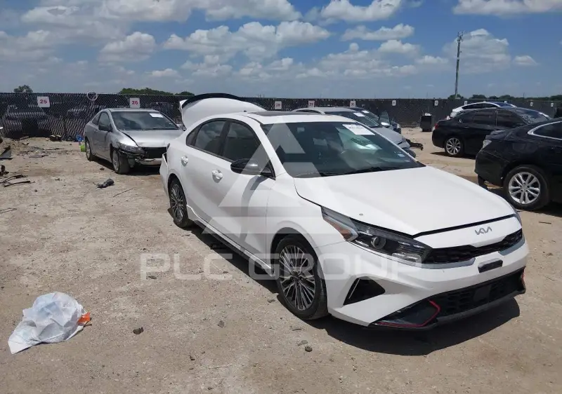 2022 KIA Forte photo