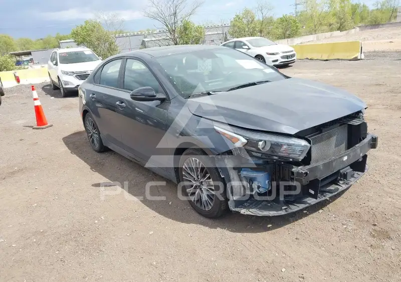 2022 KIA Forte фото