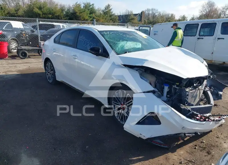 2022 KIA Forte фото