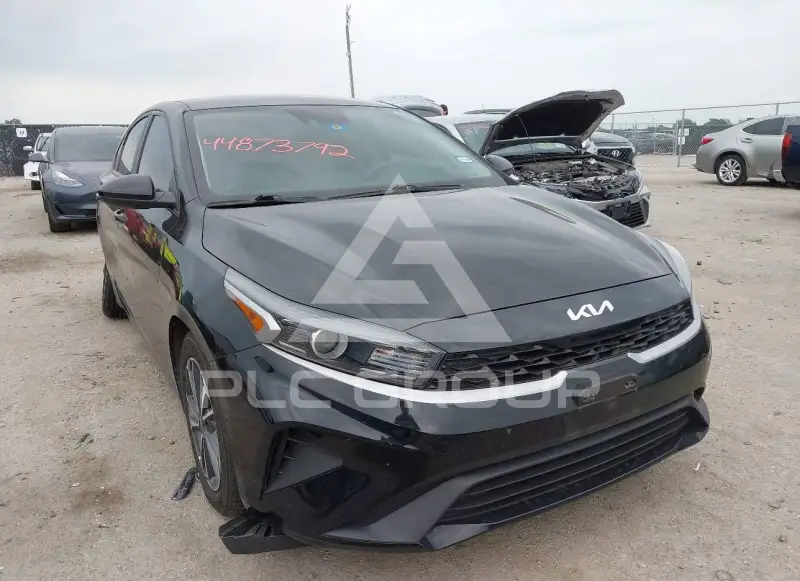 2022 KIA Forte фото