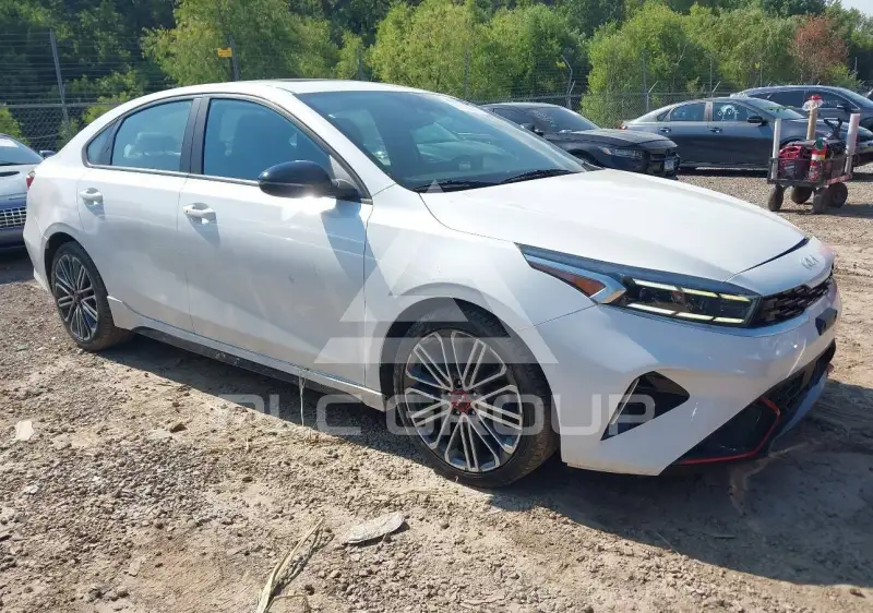 2022 KIA Forte фото