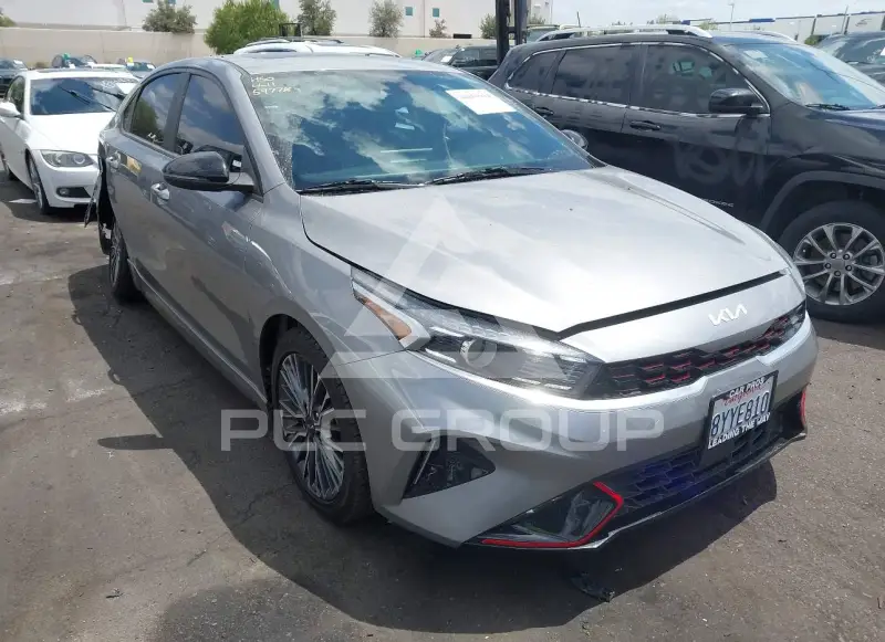 2022 KIA Forte photo