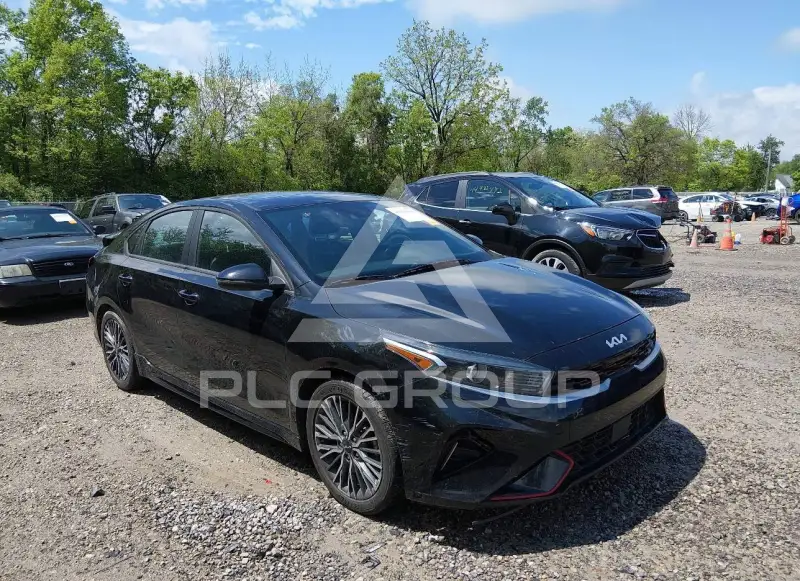 2022 KIA Forte фото
