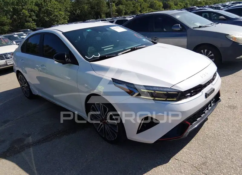 2022 KIA Forte фото