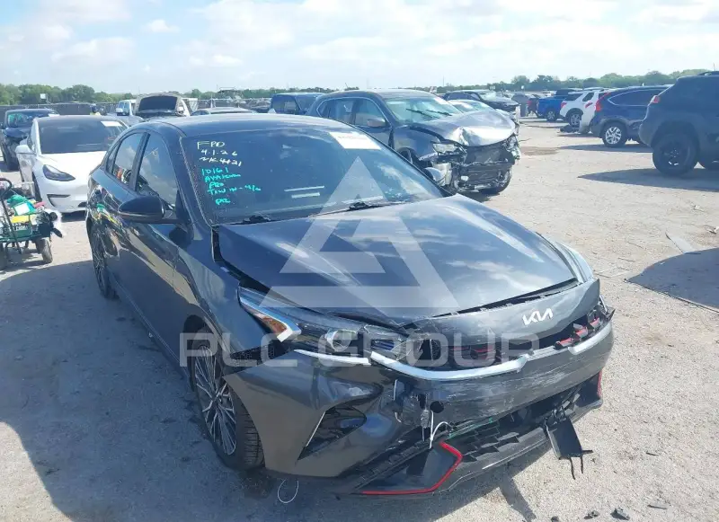 2022 KIA Forte photo